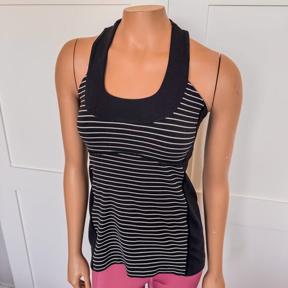 Lululemon Womens Active Scoopneck Black/White Striped Tank-Built In Bra-Size 4/6 - Picture 3 of 8